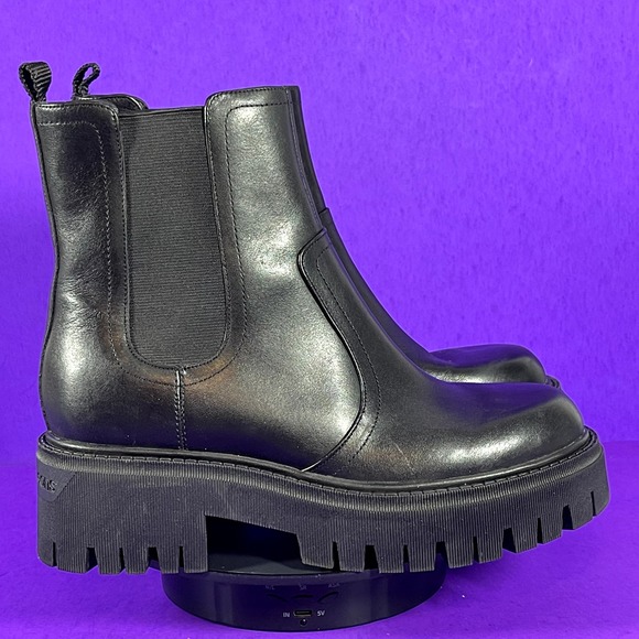 Calvin Klein Women's Black Jayden Slip On Ankle Boot Shoe Size 6 NWOT - Picture 1 of 8